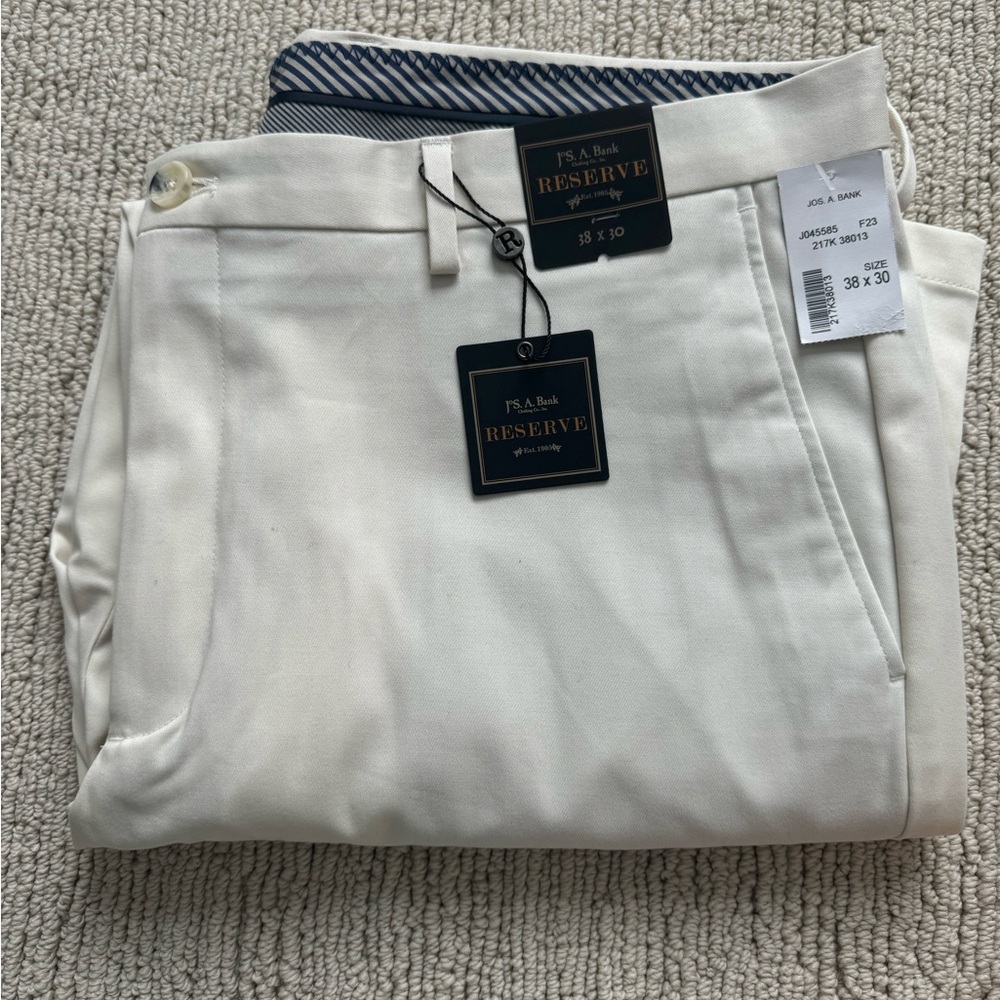 NWT Jos A Bank Reserve Collection Tailored Fit Chinos, 38 x 30, cream
